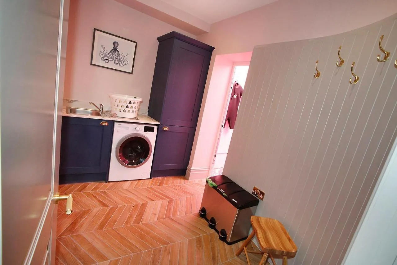 Holiday home Sea Watch Seafront Holiday House Villa The Mumbles